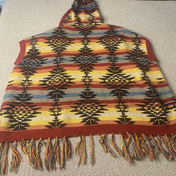American Eagle Womens Sweater Size XS/S Multicolor Aztec Cardigan Vest Fringe - Picture 5 of 10